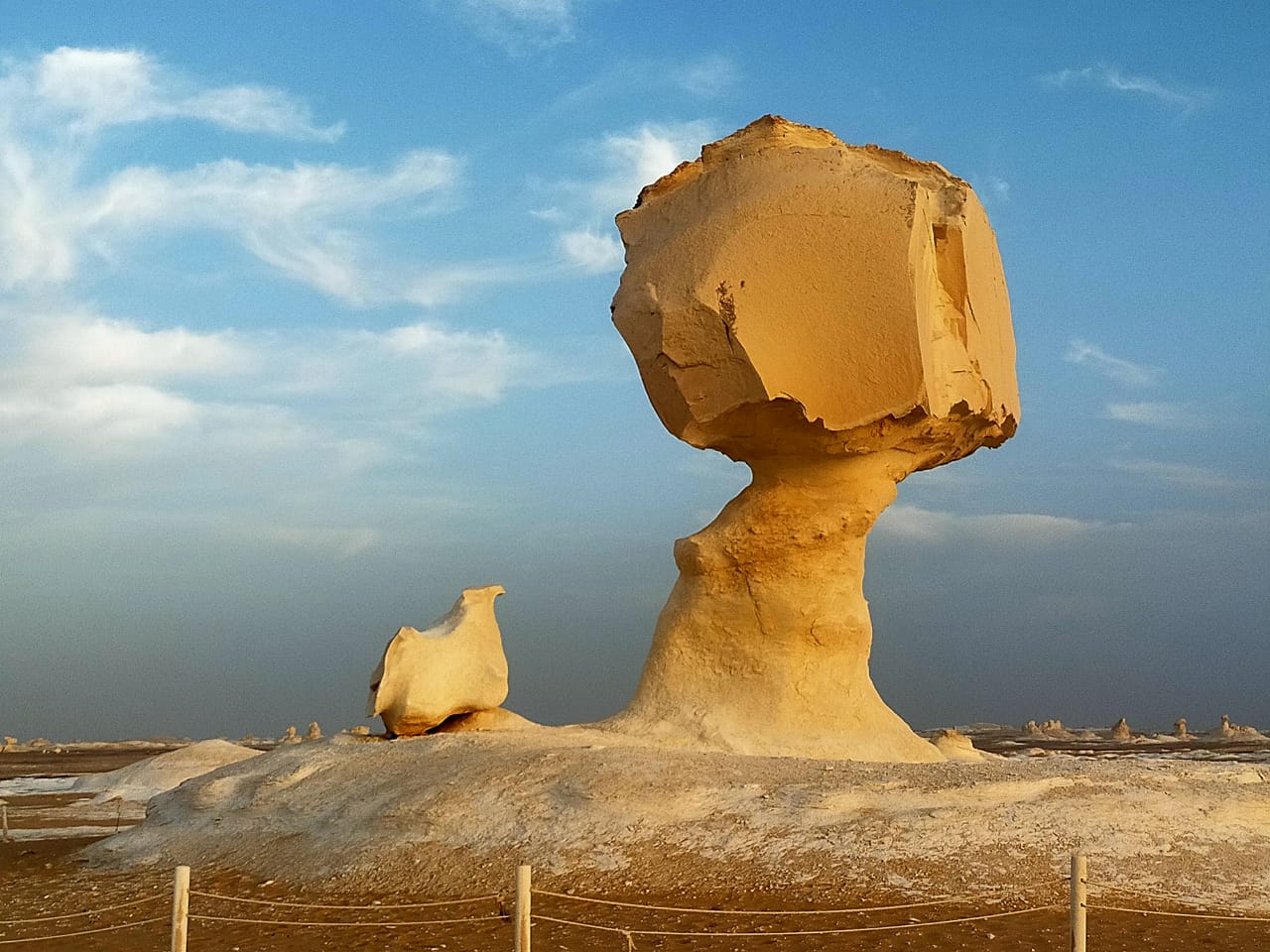 White desert and Bahariya oasis 3 days 2 nights with camping experience